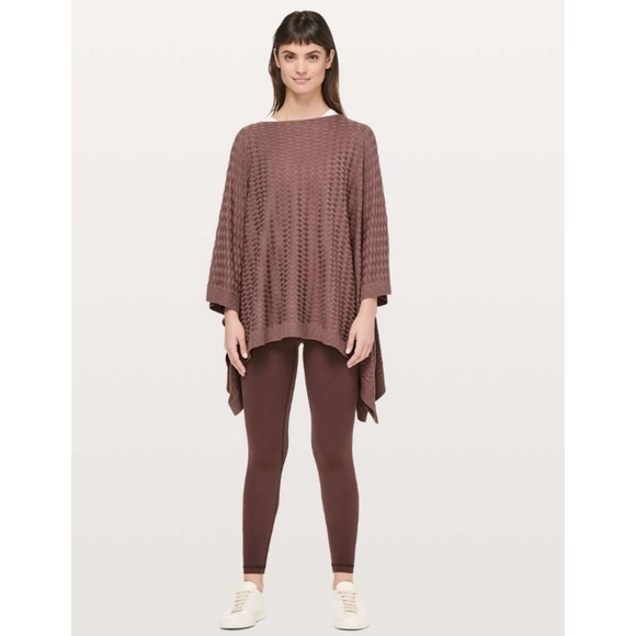 🚫SOLD🚫 Lululemon Divinity Woven Poncho - Picture 2 of 8